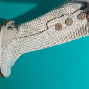 Knitted Ugg’s size 8